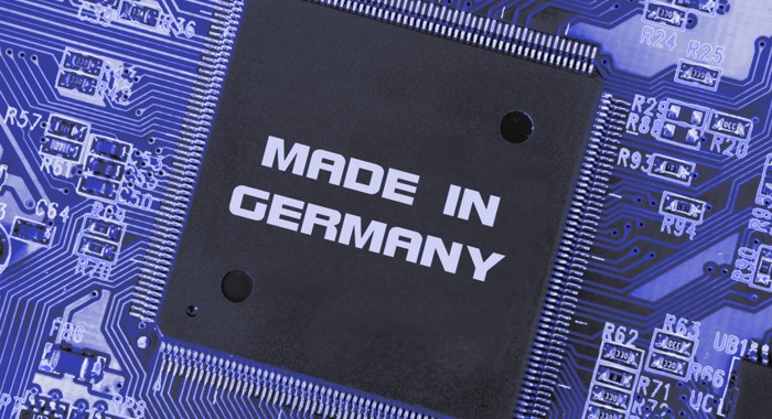 GPS, Telematik, Hardware für Ware, Lieferung, Güter, Fracht und Ladung im Transport
